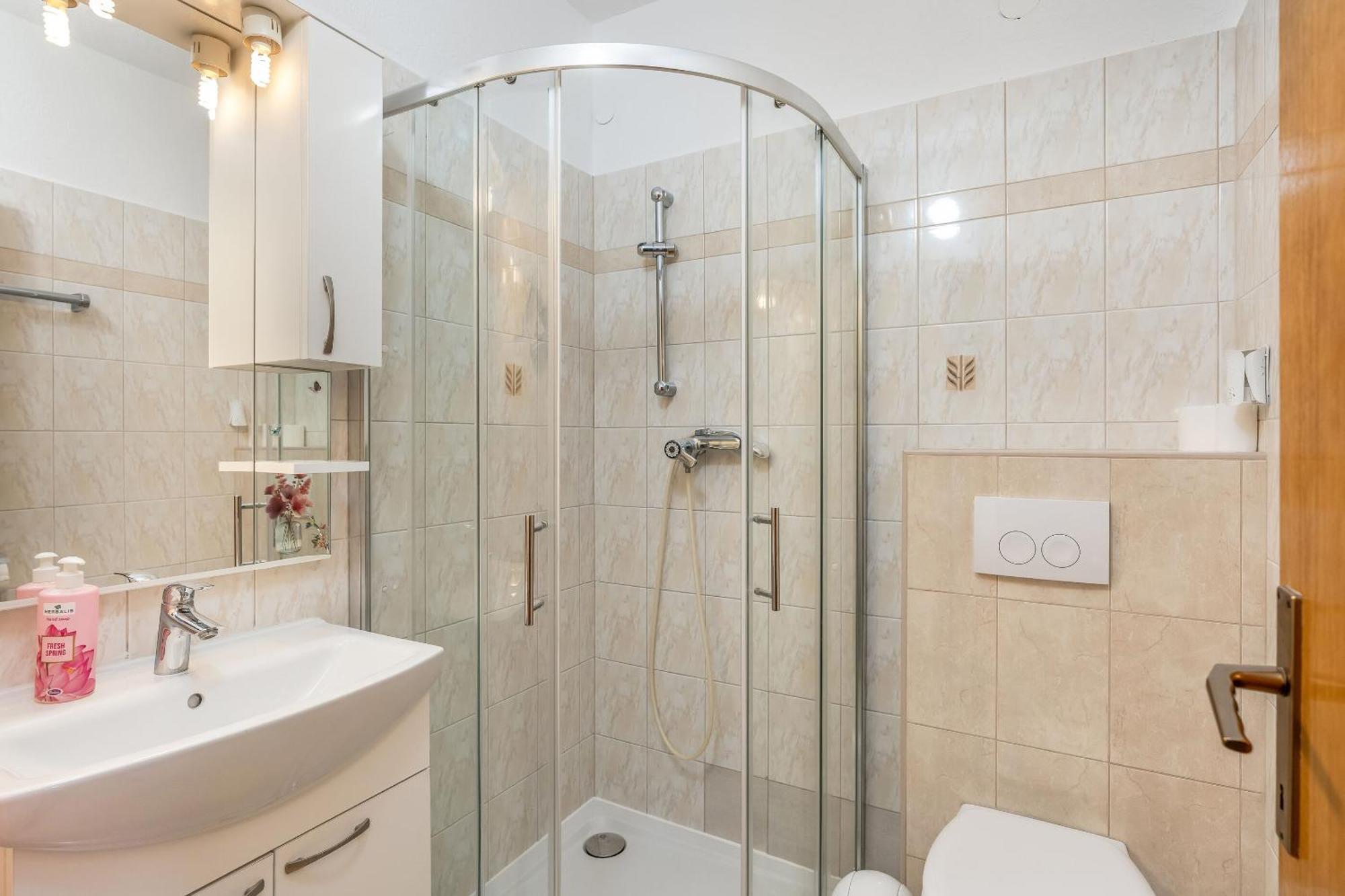Apartments Kuzma - Afordable Нін Екстер'єр фото